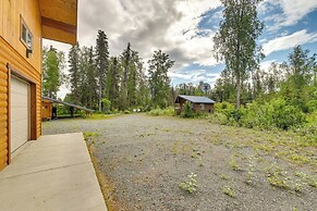 Soldotna Fishing Lodges w/ Dock on Kenai River!