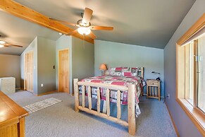 Soldotna Fishing Lodges w/ Dock on Kenai River!