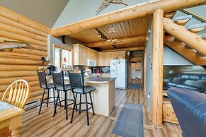 Soldotna Fishing Lodges w/ Dock on Kenai River!