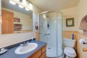 Soldotna Fishing Lodges w/ Dock on Kenai River!