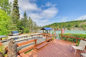 Soldotna Fishing Lodges w/ Dock on Kenai River!