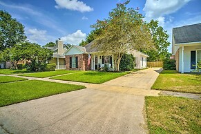 Baton Rouge Game Day House w/ Chic Yard Space
