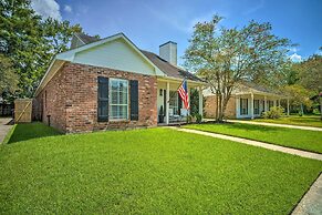 Baton Rouge Game Day House w/ Chic Yard Space