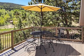 Hillside Cripple Creek Cabin w/ Hot Tub, Mtn Views