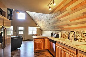 Hillside Cripple Creek Cabin w/ Hot Tub, Mtn Views