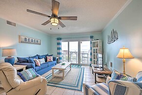 Breezy Oceanfront Condo w/ Lanai, Steps to Beach!