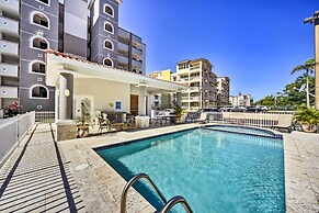 Breezy Condo w/ Ocean View Balcony: Walk to Beach!