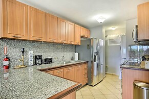 Breezy Condo w/ Ocean View Balcony: Walk to Beach!