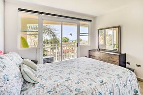 Breezy Condo w/ Ocean View Balcony: Walk to Beach!