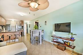 Breezy Condo w/ Ocean View Balcony: Walk to Beach!