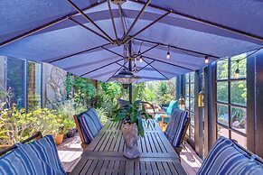 Bohemian Wonderland: Benicia Bungalow w/ Pergola!