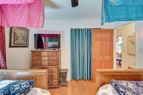 Bohemian Wonderland: Benicia Bungalow w/ Pergola!