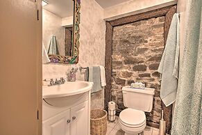 Lakefront Poconos Retreat w/ Hot Tub, Near Hiking!