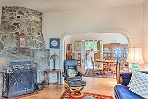 Charming Historic Retreat Near Poverty Bay!