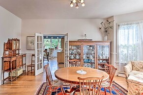 Charming Historic Retreat Near Poverty Bay!