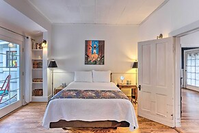 Charming Historic Retreat Near Poverty Bay!