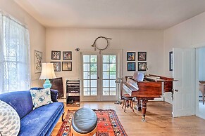 Charming Historic Retreat Near Poverty Bay!