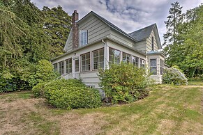 Charming Historic Retreat Near Poverty Bay!