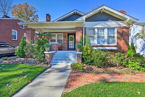 Vintage Chic Cottage < 1 Mile to UNC Greensboro!