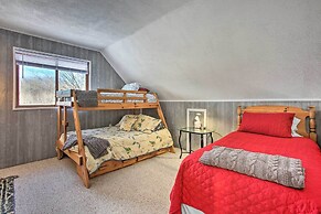 Lakes of the North Home on Snowmobile & ATV Trail!