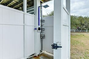 1 Mi to Marina: Cozy Angler's Cottage in Rockport