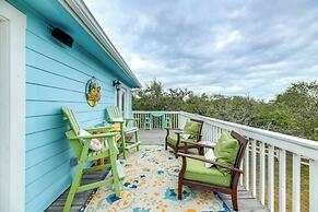 1 Mi to Marina: Cozy Angler's Cottage in Rockport