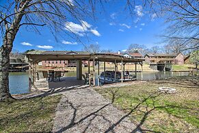 Kayaks & Boat Slip: Waterfront Hot Springs Home!