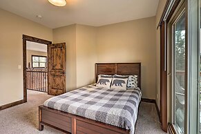 Modern Eagle Crest Escape w/ Patio & 2 Balconies!