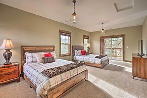 Modern Eagle Crest Escape w/ Patio & 2 Balconies!