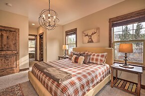 Modern Eagle Crest Escape w/ Patio & 2 Balconies!