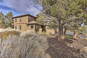 Modern Eagle Crest Escape w/ Patio & 2 Balconies!