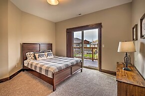 Modern Eagle Crest Escape w/ Patio & 2 Balconies!