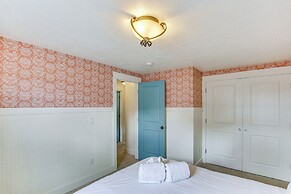 Massive Cabin w/ Game Room, 1 Mi to Bear Lake