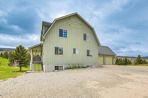 Massive Cabin w/ Game Room, 1 Mi to Bear Lake