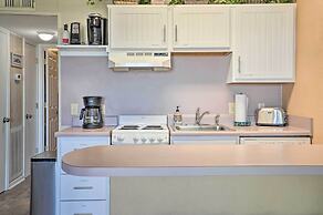 Isle of Palms Beachfront Condo w/ Balcony & Pool!