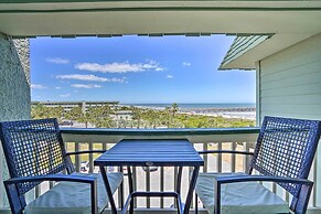 Isle of Palms Beachfront Condo w/ Balcony & Pool!