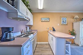 Isle of Palms Beachfront Condo w/ Balcony & Pool!