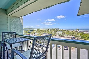 Isle of Palms Beachfront Condo w/ Balcony & Pool!