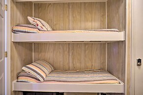 Isle of Palms Beachfront Condo w/ Balcony & Pool!