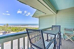 Isle of Palms Beachfront Condo w/ Balcony & Pool!