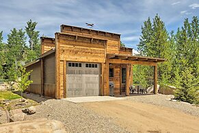 2 Blocks To Grand Lake: Updated Western Cabin!