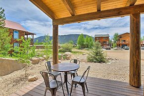 2 Blocks To Grand Lake: Updated Western Cabin!