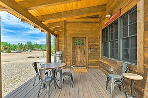 2 Blocks To Grand Lake: Updated Western Cabin!
