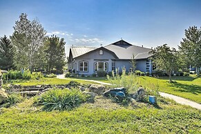 Flawless Durango Home w/ Theater + Pool Table