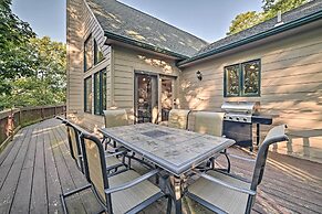 Wintergreen Resort Home w/ Deck: Walk to Slopes