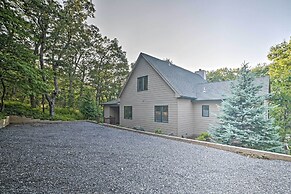 Wintergreen Resort Home w/ Deck: Walk to Slopes