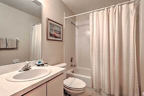 Lovely Condo w/ Pool Access, ~ 6 Miles to Disney!