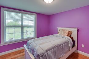 Quiet Marion Getaway With Fireplace!