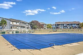 Quaint Couple's Escape: Pool, Near Lake Erie!
