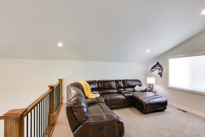 Red Lodge Retreat w/ Creek Access + Fire Pit!